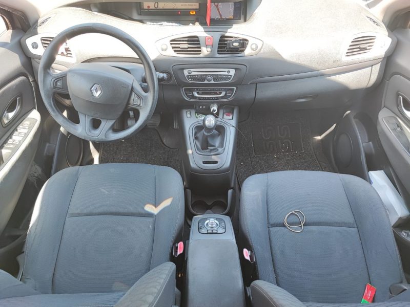 RENAULT SCENIC III RE81164 2009