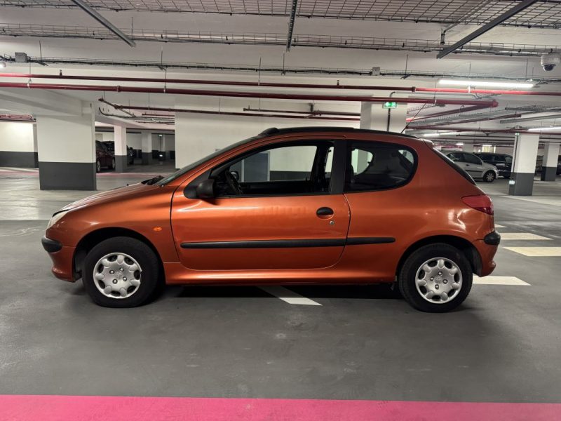 PEUGEOT 206 XR PRESENCE 1.4 1999