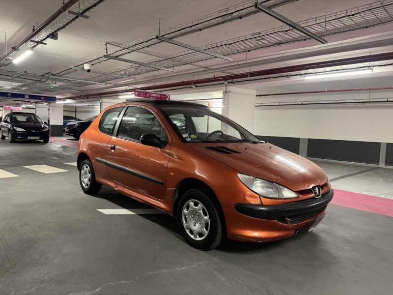 PEUGEOT 206 XR PRESENCE 1.4 1999