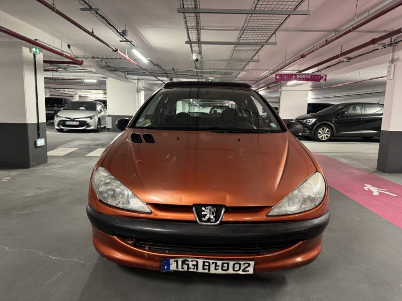 PEUGEOT 206 XR PRESENCE 1.4 1999