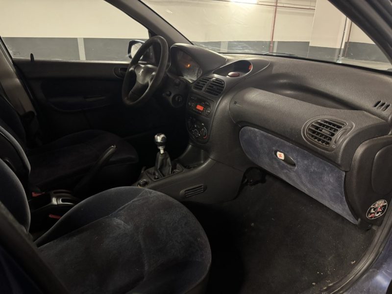 PEUGEOT 206 XR PRESENCE 1.4 1999