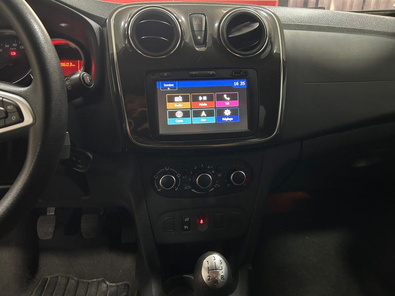 DACIA SANDERO 0.9 TCE 90CH LAURÉATE 2017