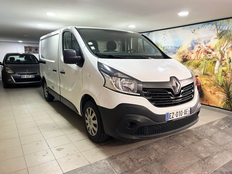 RENAULT TRAFIC L1H1 1000 1.6 DCI 95 GRAND CONFORT 2018 PRIX TTC : 8990 € PRIX HT : 7491 €