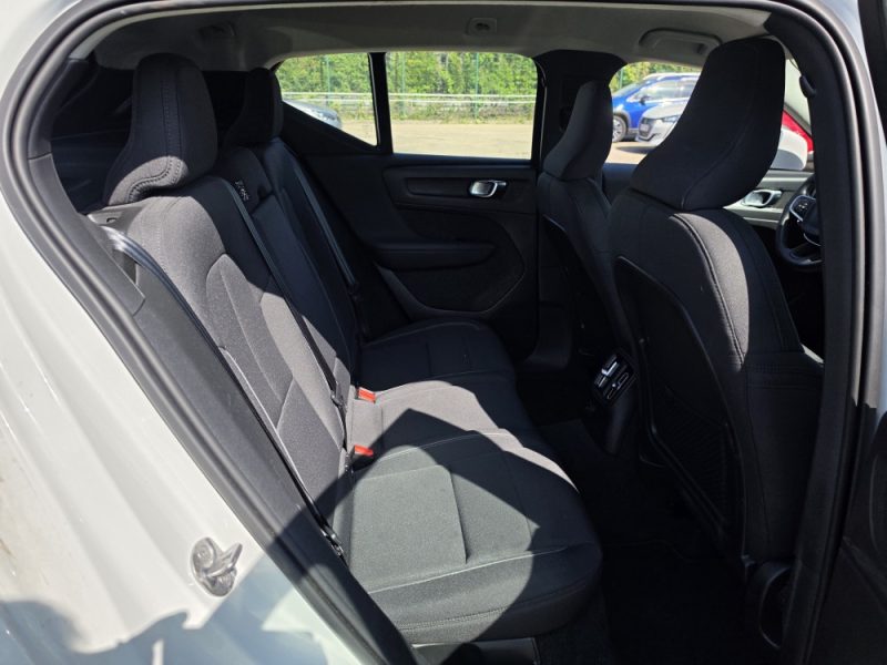 VOLVO XC40 T4 RECHARGE BUSINESS DCT 02/2022 PRIX HT : 16658 €