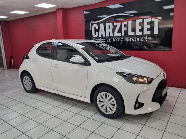 TOYOTA YARIS 4 BERLINE 116cv DYNAMIC BUSINESS/1 ERE MAIN/TVA RECUPERABLE