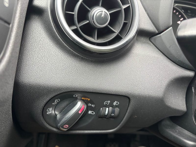 AUDI A1 SPORTBACK (8XA, 8XF) 1.6 TDI 2012- TOIT OUVRANT