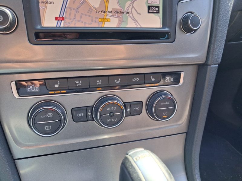 VOLKSWAGEN GOLF VII 2.0 TDI 150 CV LOUNGE DSG ECRAN GPS SIEGES CHAUFFANTS 