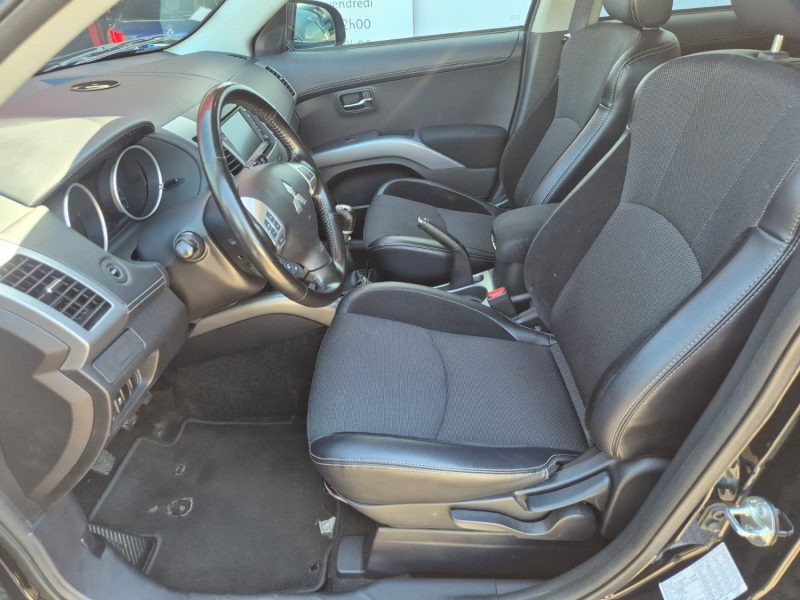 MITSUBISHI OUTLANDER 2.2 DID177 INVITE 2011