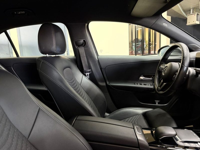 MERCEDES CLASSE A A180 D STYLE LINE 7G-DCT 2020