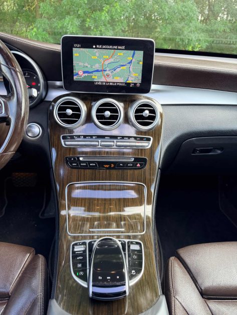 MERCEDES GLC 220D 4MATIC PREMIERE MAIN ENTRETIEN COMPLET 