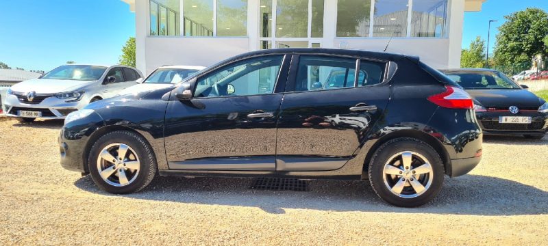 RENAULT Megane 3 - 1.6 100ch essence