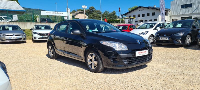 RENAULT Megane 3 - 1.6 100ch essence