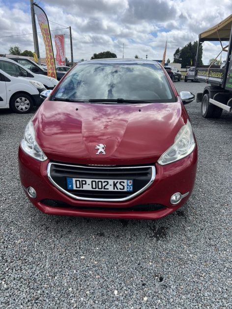PEUGEOT 208 I (CA_, CC_) 1.2 VTI 82 2015