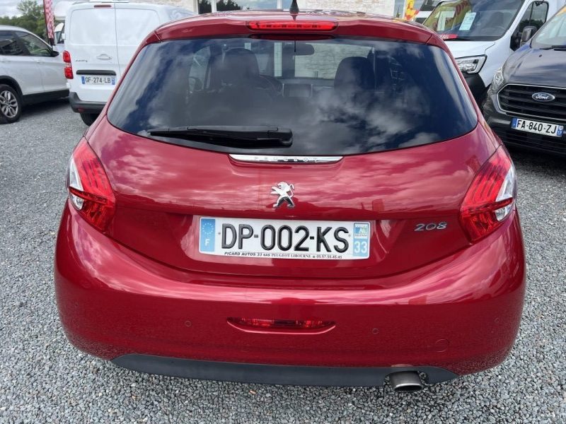 PEUGEOT 208 I (CA_, CC_) 1.2 VTI 82 2015