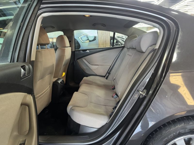 VOLKSWAGEN PASSAT CONFORT 2.0 FSI 150 TIPTRONIC 2005
