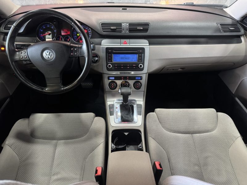 VOLKSWAGEN PASSAT CONFORT 2.0 FSI 150 TIPTRONIC 2005
