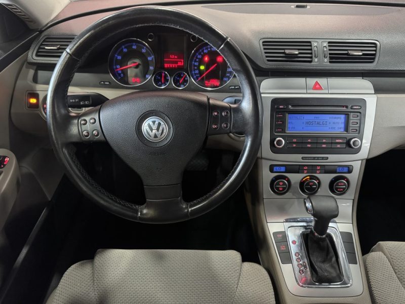 VOLKSWAGEN PASSAT CONFORT 2.0 FSI 150 TIPTRONIC 2005