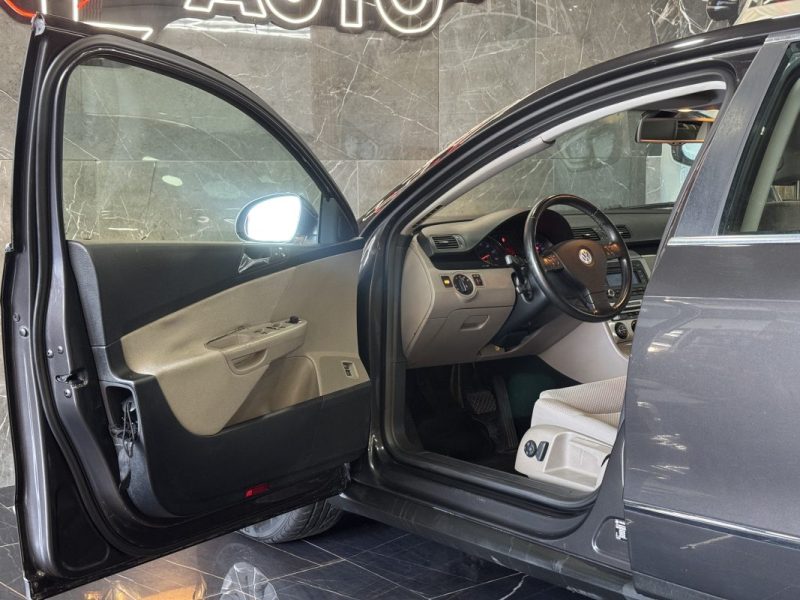 VOLKSWAGEN PASSAT CONFORT 2.0 FSI 150 TIPTRONIC 2005