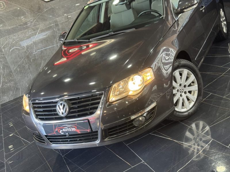 VOLKSWAGEN PASSAT CONFORT 2.0 FSI 150 TIPTRONIC 2005