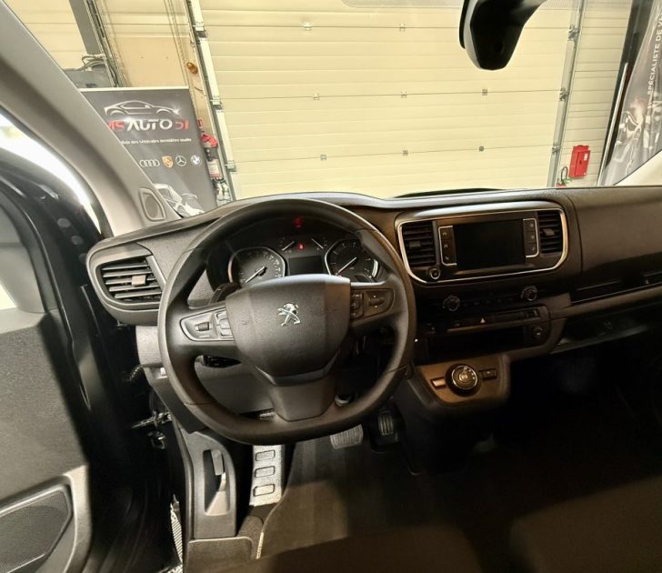 PEUGEOT EXPERT TAILLE M 2.0 BLUE HDI 145 PREMIUM TVA RECUPERABLE 