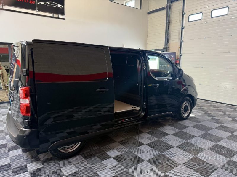 PEUGEOT EXPERT TAILLE M 2.0 BLUE HDI 145 PREMIUM TVA RECUPERABLE 