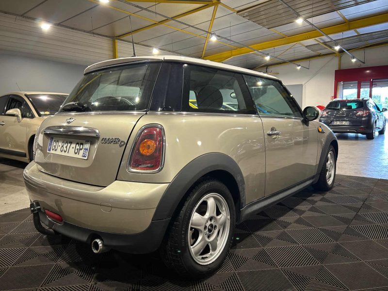 MINI COOPER COOPER D