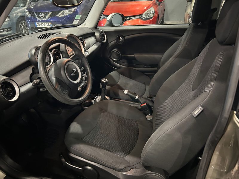 MINI COOPER COOPER D