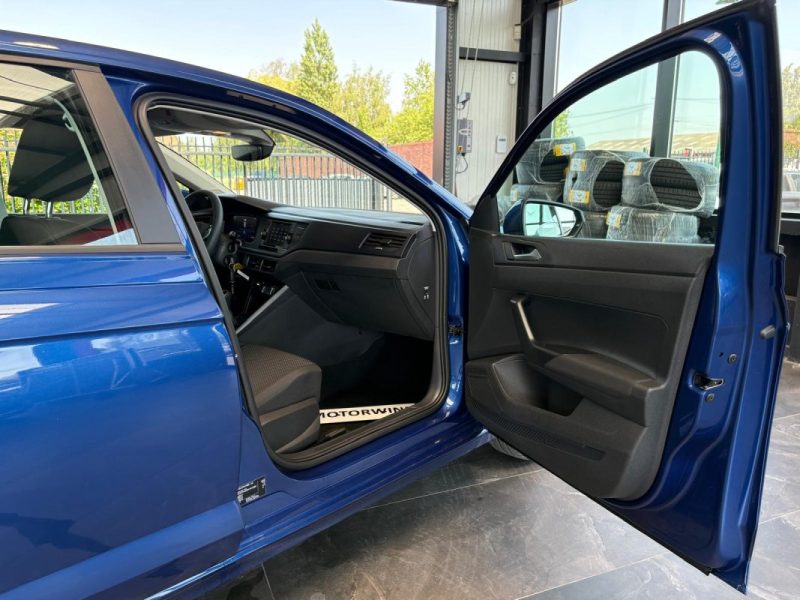 🚗 VOLKSWAGEN POLO VI 1.0 TSI ⚙️ ❄️ Climatisation 📱 CarPlay 📡 Radar 360 19 500 km