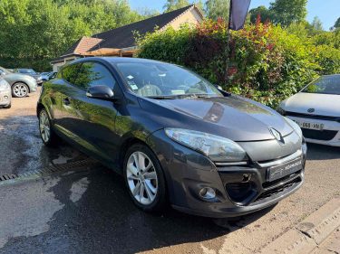 Renault Mégane III Coupé Phase 2 1.5 dCi 110ch Dynamique