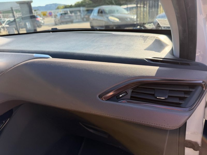 PEUGEOT 2008 1.6 E-HDI 115CH ALLURE TOIT PANO GARANTIE