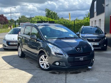 Peugeot 5008 1.6 HDi / Garantie 3/12 Mois