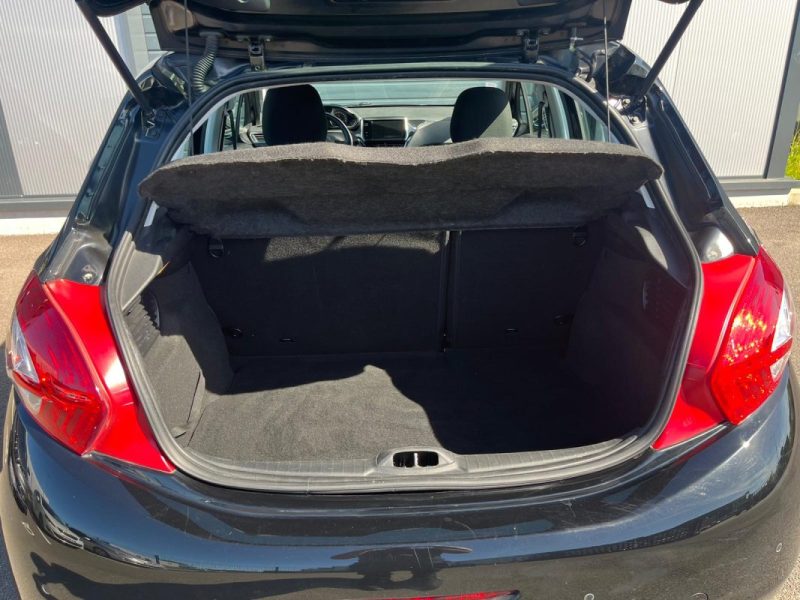 PEUGEOT 208 1.6 E-HDI 92 ACTIVE- COURROIE DE DISTRIB OK
