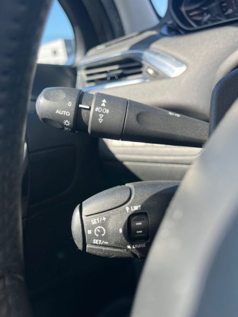 PEUGEOT 208 1.6 E-HDI 92 ACTIVE- COURROIE DE DISTRIB OK