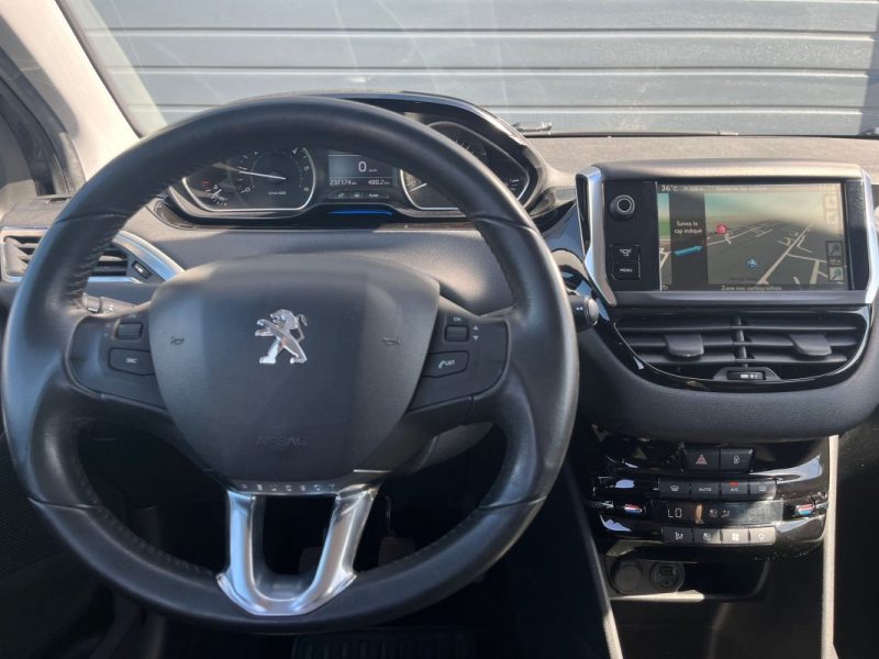 PEUGEOT 208 1.6 E-HDI 92 ACTIVE- COURROIE DE DISTRIB OK