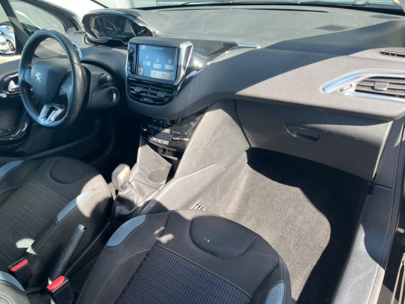 PEUGEOT 208 1.6 E-HDI 92 ACTIVE- COURROIE DE DISTRIB OK