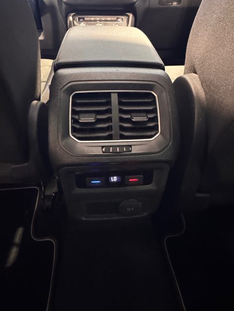 VOLKSWAGEN TIGUAN II CARAT 2.0 TDI 150 CARAT EDITION DSG ECRAN COCKPIT