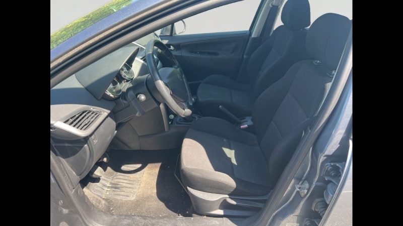 PEUGEOT 207 1.6 VTI 16V 120ch EXECUTIVE 2008