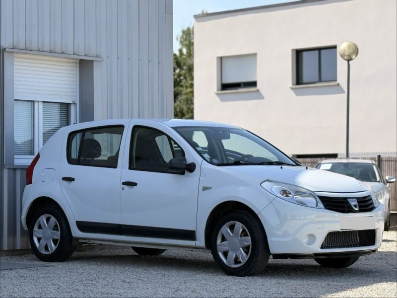 DACIA SANDERO 1.4 MPI GPL ECO2 72CV 2010 228 000KM 