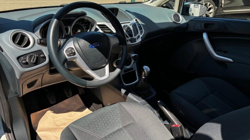 Ford Fiesta 1.4i 96ch Edition Titanium