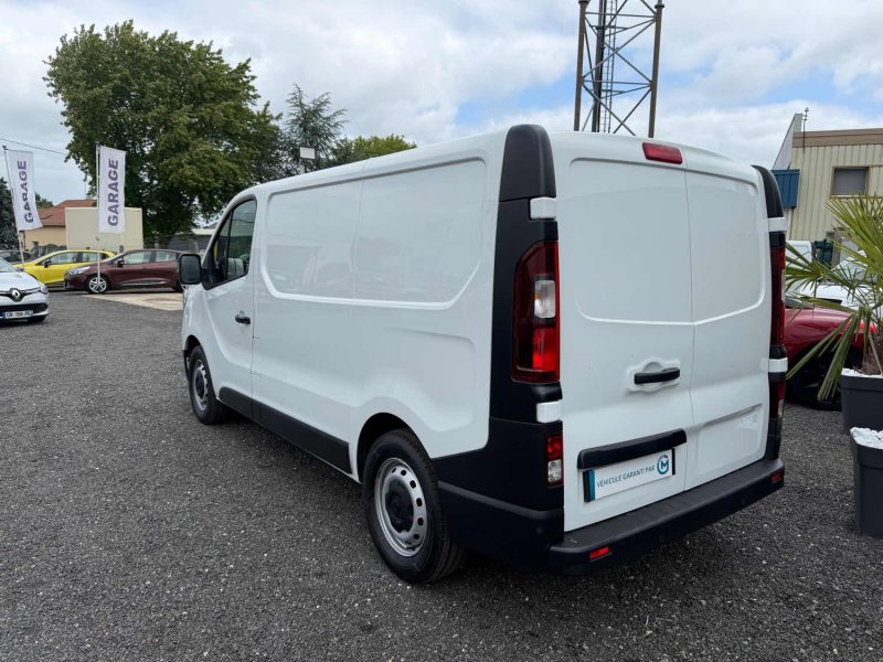 RENAULT TRAFIC 2.0 BLUE DCI 130 CONFORT L1H1 FGN TVA OUI