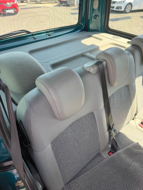 RENAULT KANGOO AUTHENTIQUE 4X4 1.6 essence FAIRWAY