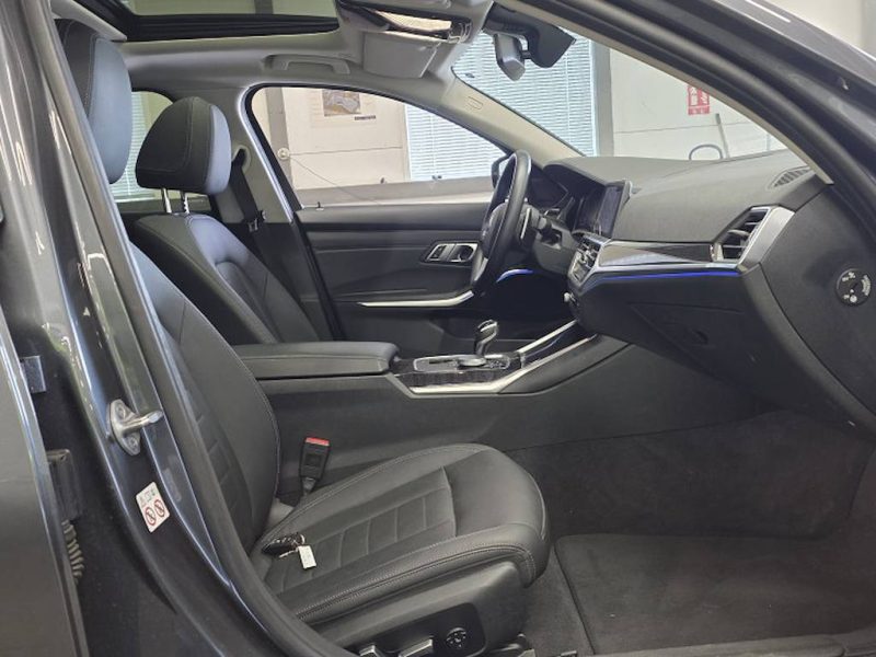 B.M.W. SERIE 3 330I 258 LOUNGE BA 2021