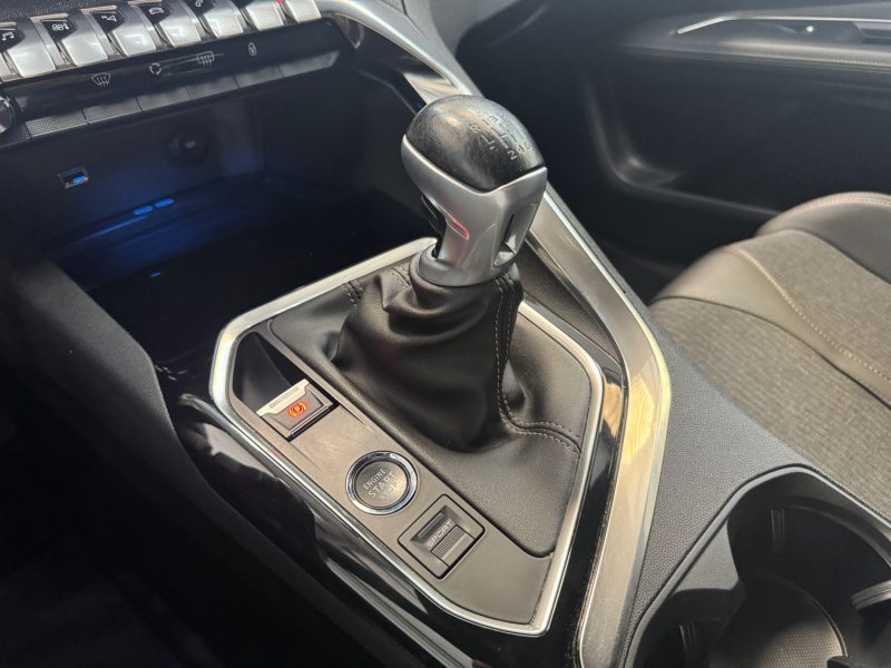 PEUGEOT 3008  1.5 BLUEHDI 130ch GT LINE GARANTIE 12 MOIS 1ERE MAIN HISTORIQUE COMPLET 🇨🇵