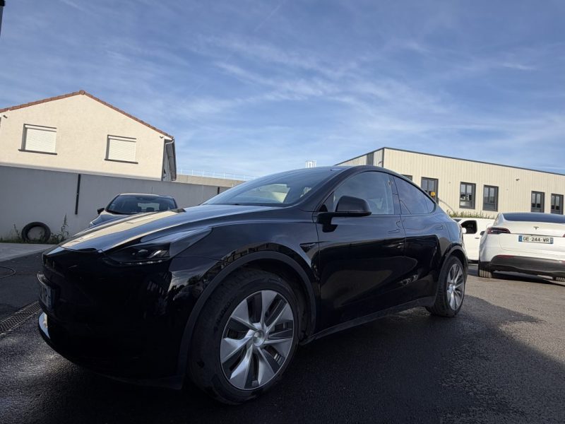 TESLA MODEL Y STANDARD RWD 2023