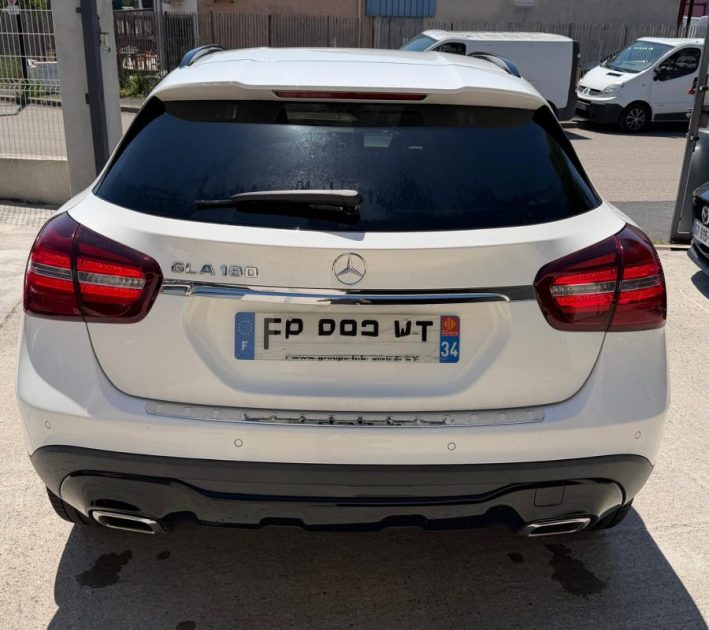 MERCEDES GLA 180 122ch STARLIGHT EDITION 2019
