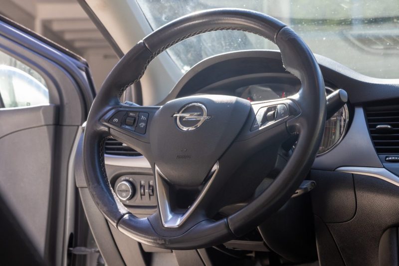 Opel Astra 1.6 CDTi Sports Tourer Edition 110cv ✨ Chaîne de distribution neuve - Garantie 6 mois