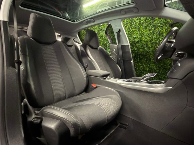 PEUGEOT 308 II PHASE 2 ALLURE 1.2 TURBO 130 BOITE AUTO EAT8 TOIT PANO APPLE & ANDROID - GARANTIE 1an