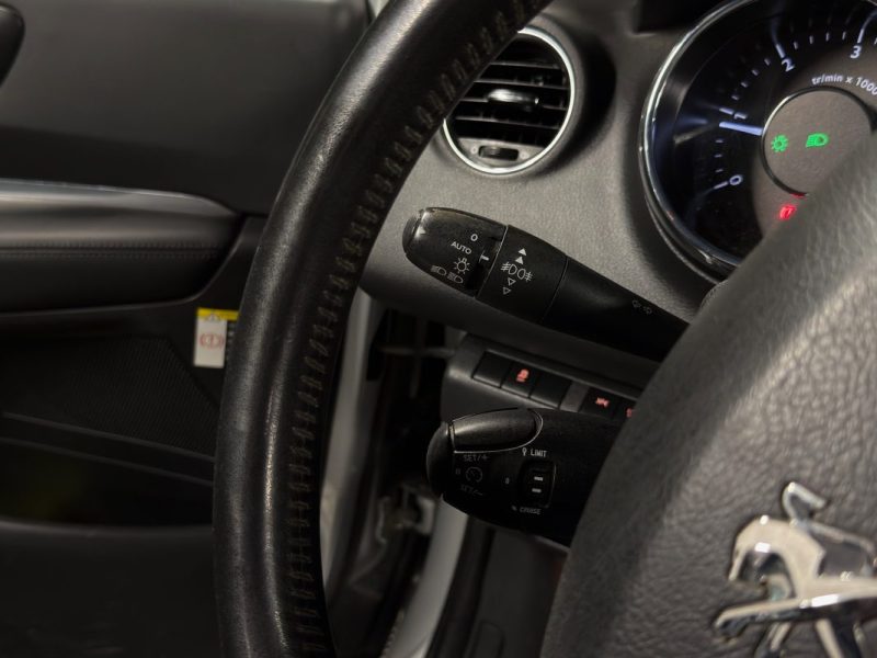 PEUGEOT 3008 PHASE 2 ALLURE 1.6 HDI 120 Cv TOIT PANORAMIQUE / GPS BVM6 CRIT AIR 2 - GARANTIE 1 AN
