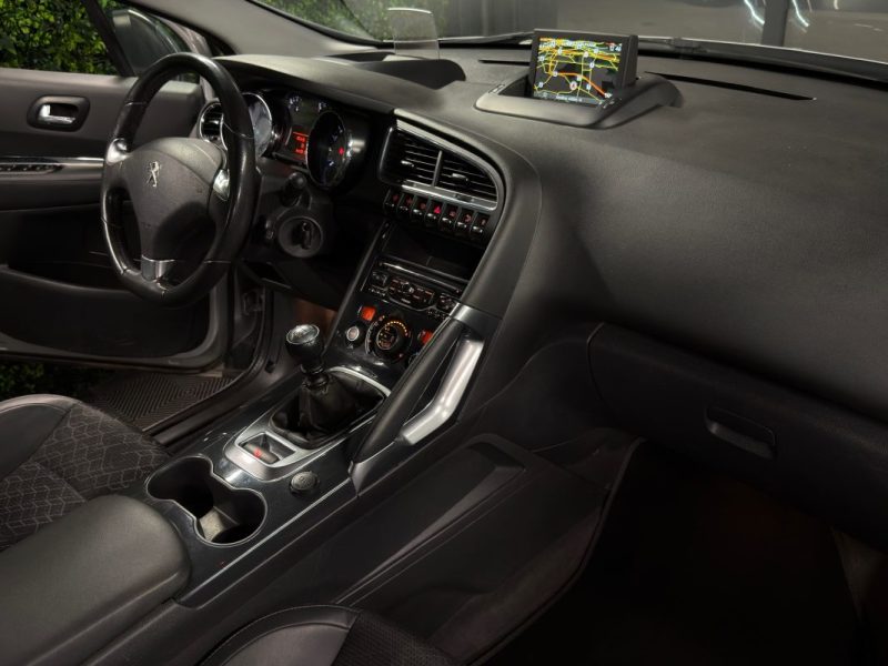 PEUGEOT 3008 PHASE 2 ALLURE 1.6 HDI 120 Cv TOIT PANORAMIQUE / GPS BVM6 CRIT AIR 2 - GARANTIE 1 AN