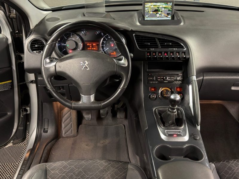 PEUGEOT 3008 PHASE 2 ALLURE 1.6 HDI 120 Cv TOIT PANORAMIQUE / GPS BVM6 CRIT AIR 2 - GARANTIE 1 AN